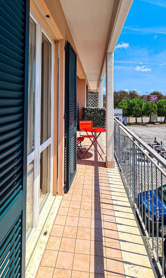 Rediesis Apartments 카메라노 외부 사진
